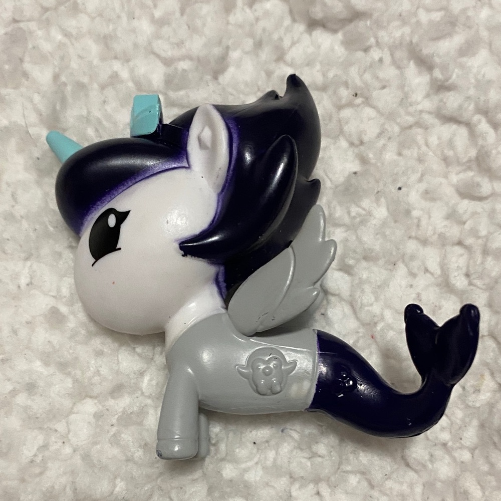 Tokidoki mermicorno figure , sonic wacky pack kids meal collectible toy.